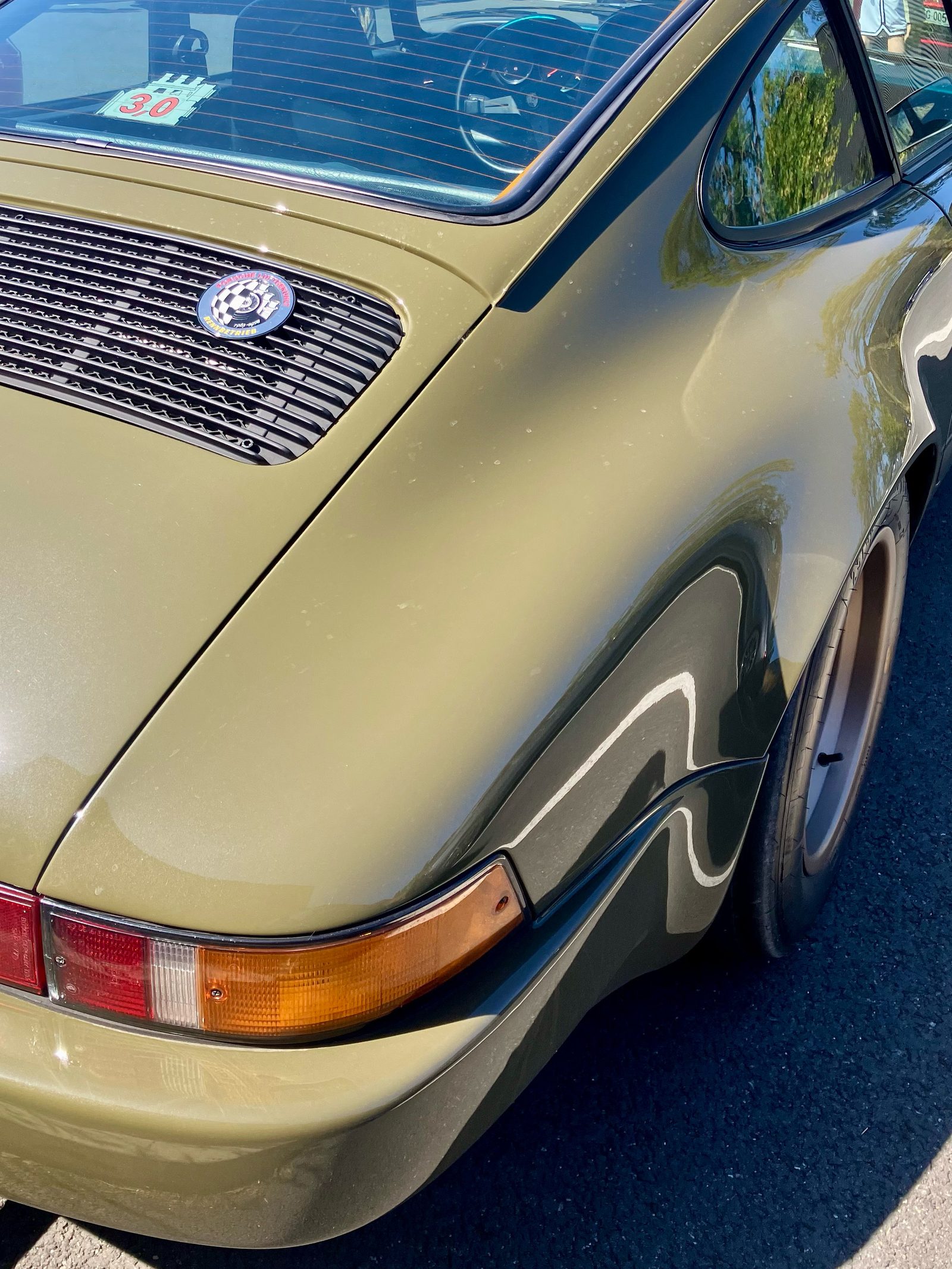 Porsche 911 vert olive